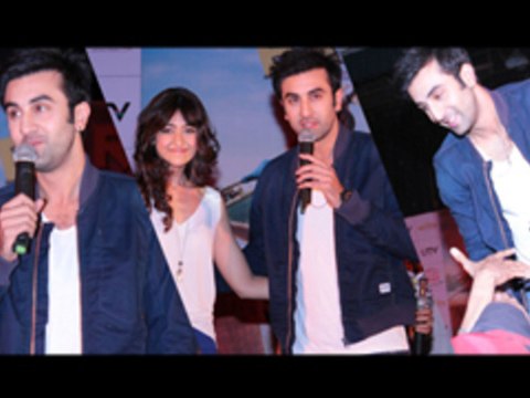 Ranbir, Ileana promote Barfi at Lala Lajpat Rai College