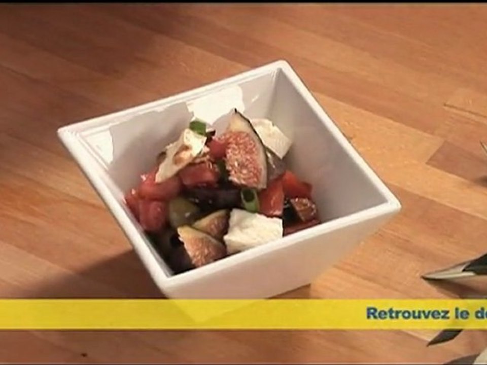 Salade sucrée salée  aux tomates, mozzarella, olives et figues