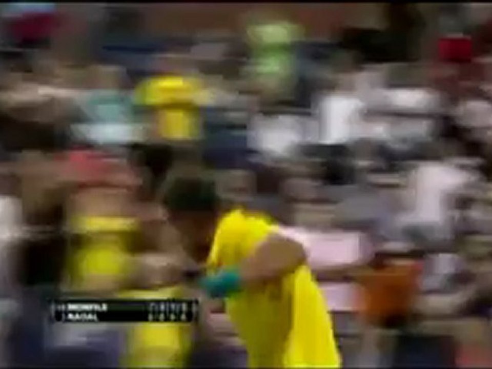 Rafa, abordado por un seguidor