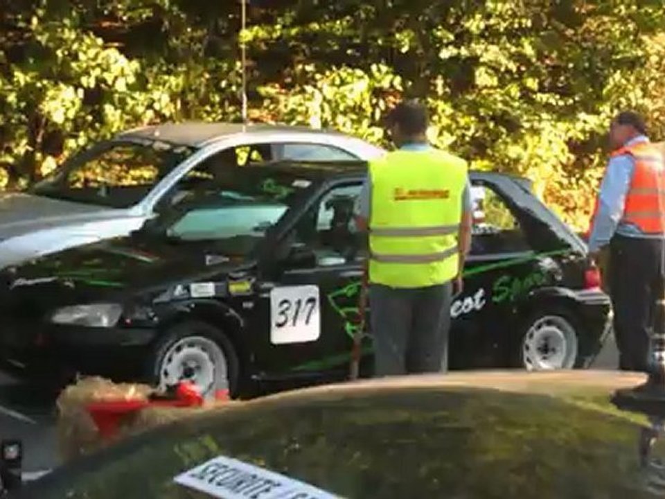 Course de cote de Houyet ....depart 106