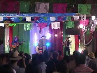 SANTANA MANDA SALUDOS  EN LAS FIESTAS PATRIAS
