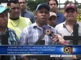 Jóvenes protestaron por la inseguridad frente a Cementerio de Maracay
