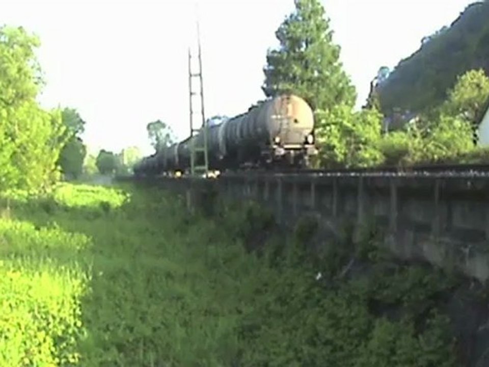 Züge bei Bad Hönningen, Alpha Trains-Crossrail 145, Plasser&Theurer, 120, DBAG 145, 6x 185, 143