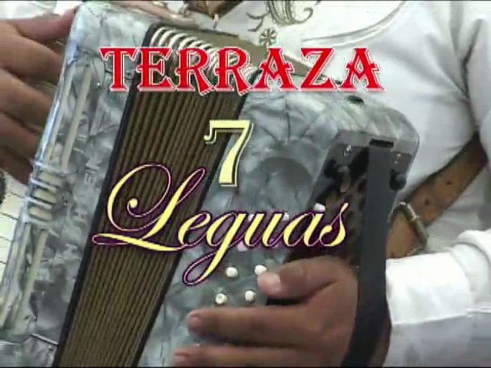 LA TRADICIONAL COMIDA EN LA TERRAZA 7 LEGUAS Y EL GRUPO  LOS MAGNIFICOS.