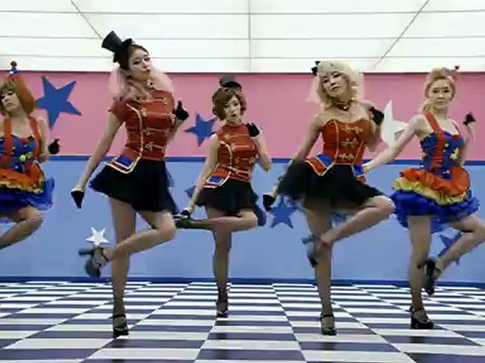 T-Ara - Sexy Love (ROBOT Dance Ver.)