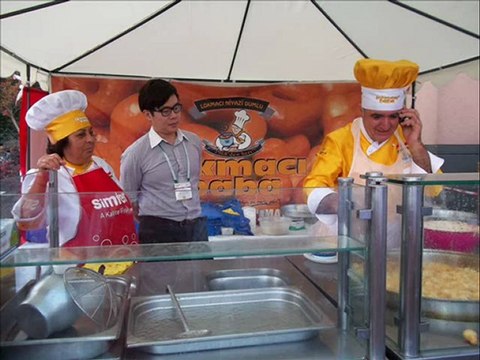 Tüyap Züchex Fuarında Lokmacı Baba Lokmaları Simfer Adına Bedava Dağıttı 2012 Slayt 5