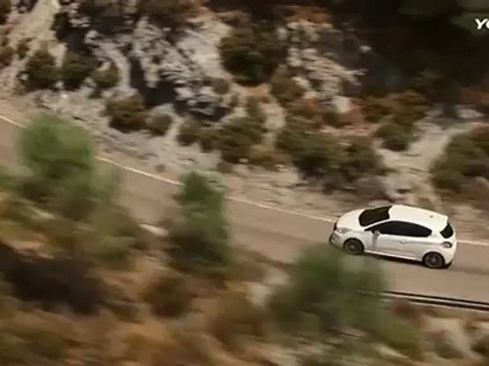 PEUGEOT 208 GTI: en acción