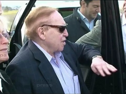 Aguirre espera que se pueda fumar en Eurovegas