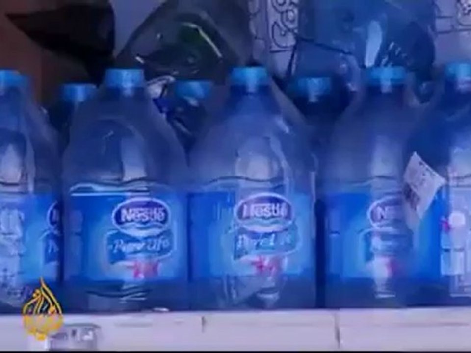 South Africa miners continue strike