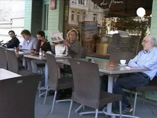 Liberation: Defol git aptal zengin!