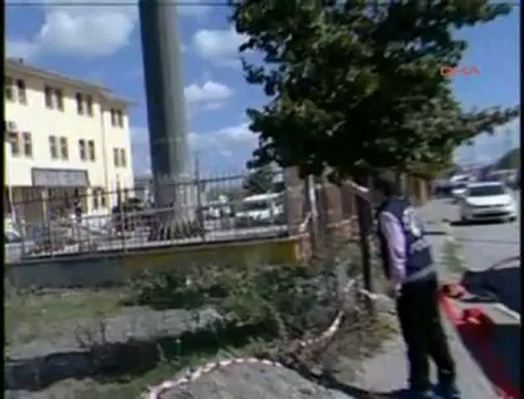 Sultangazi'de Karakola Saldırı 1 Polis Şehit Oldu