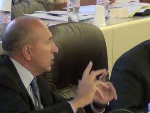Intervention de Gérard Collomb sur le boulevard périphérique nord de Lyon lors du conseil du 10 septembre