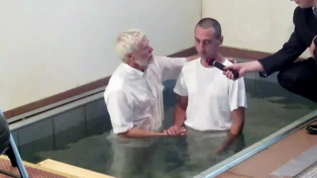 Uroczystość chrztu wiary - zbór ChWZ w Kłodzku 02.09.2012 - ndz cz.3