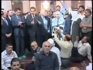 Zapatero pide a un imán que sus plegarias "lleven la paz al mundo"