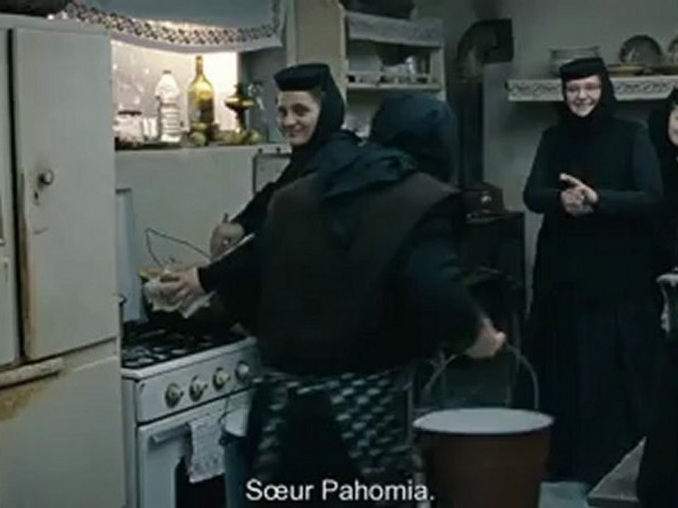 Au-delà des collines - Extrait 2