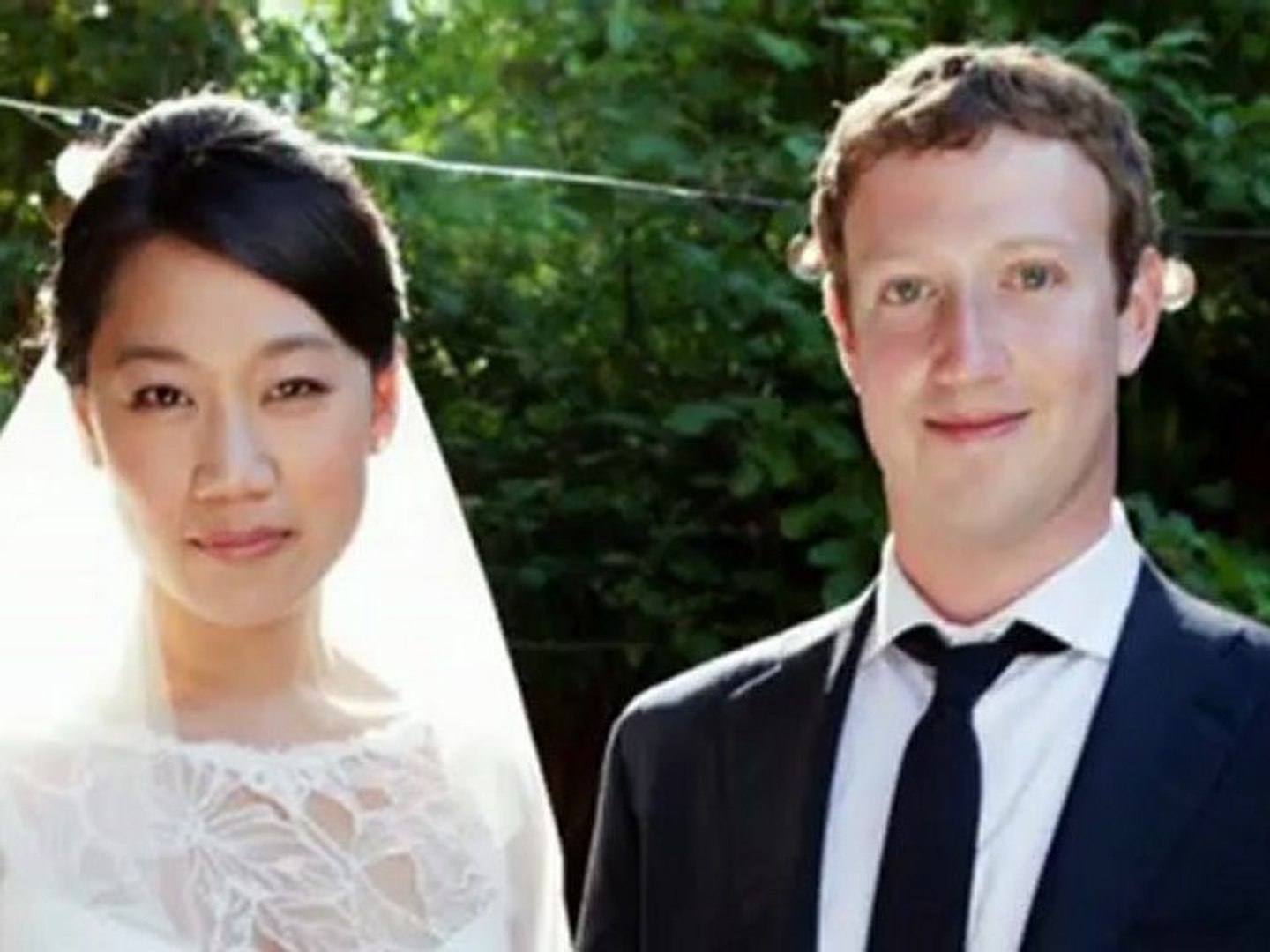 ⁣Celebrity Bytes: Secret Celebrity Weddings