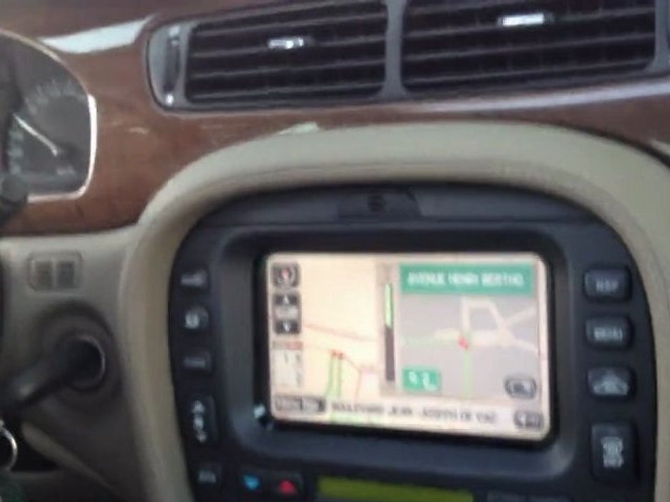 Un petit tour en Jaguar S-Type V8, 4,2 L