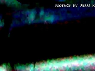 ufo.( rocket. plane. météore .étrange contrail.chemtrail)?