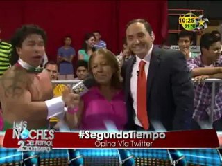 Tun Tun practica el Helicóptero