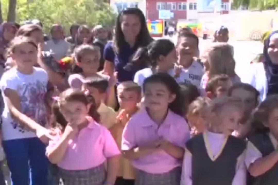 Aslı Çakır Alptekin, öğretmen oldu