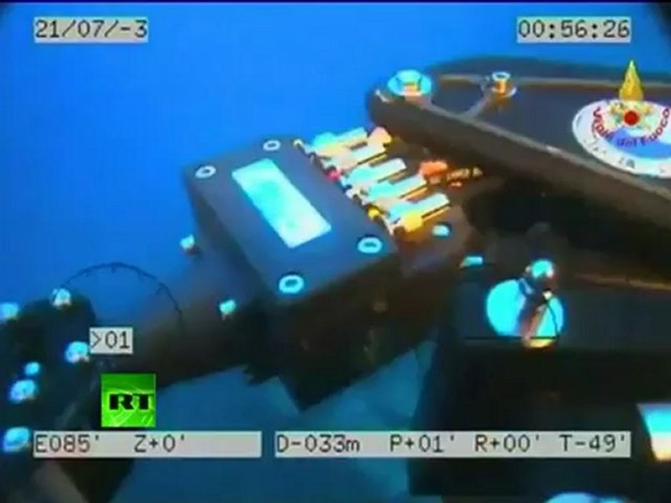 Divers Eye: Underwater footage from wrecked Costa Concordia