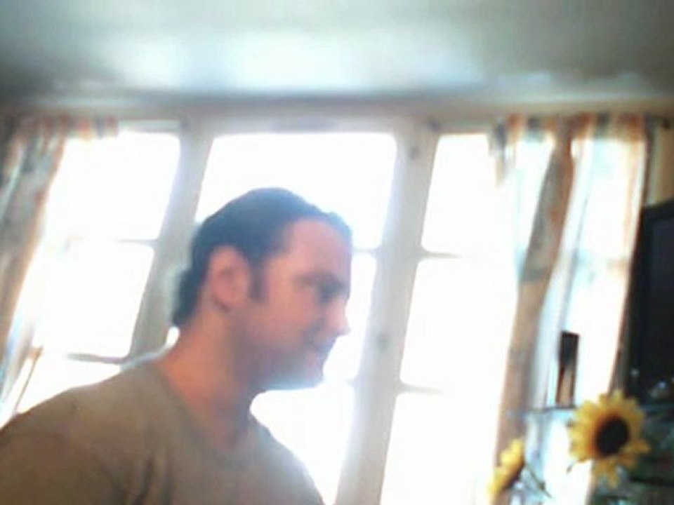 LA CABANE AU FOND DU JARDIN par Breath re pèt (2) OBSCURE OEUVRE ORIGINALE CHANTEE ET JOUEE GUITARE PAR L ARTISTE       12 09 2012