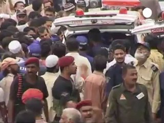 Pakistan'da fabrika yangınları can aldı