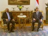 Sudan's Bashir meets Mursi during Egypt visit
