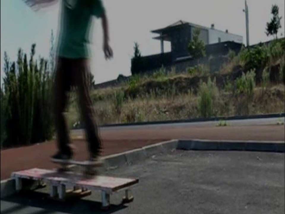 Emanuel Costa - SKATEBOARD COMBOS
