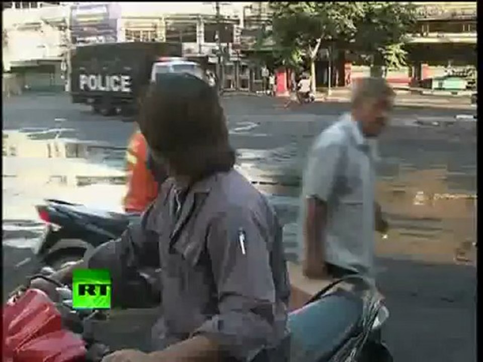 Video of fresh flames in Bangkok, Thai troops hunt rioters, Central World in ruins after fire