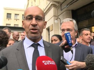 PS: Harlem Désir "au travail", prêt à s'adresser aux militants