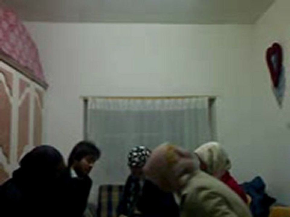 Adnan hoca-beni ne kadar seviyorsunuz ? :D Kayserili gençlerden adnan hoca sikeç'i taklidi :)))