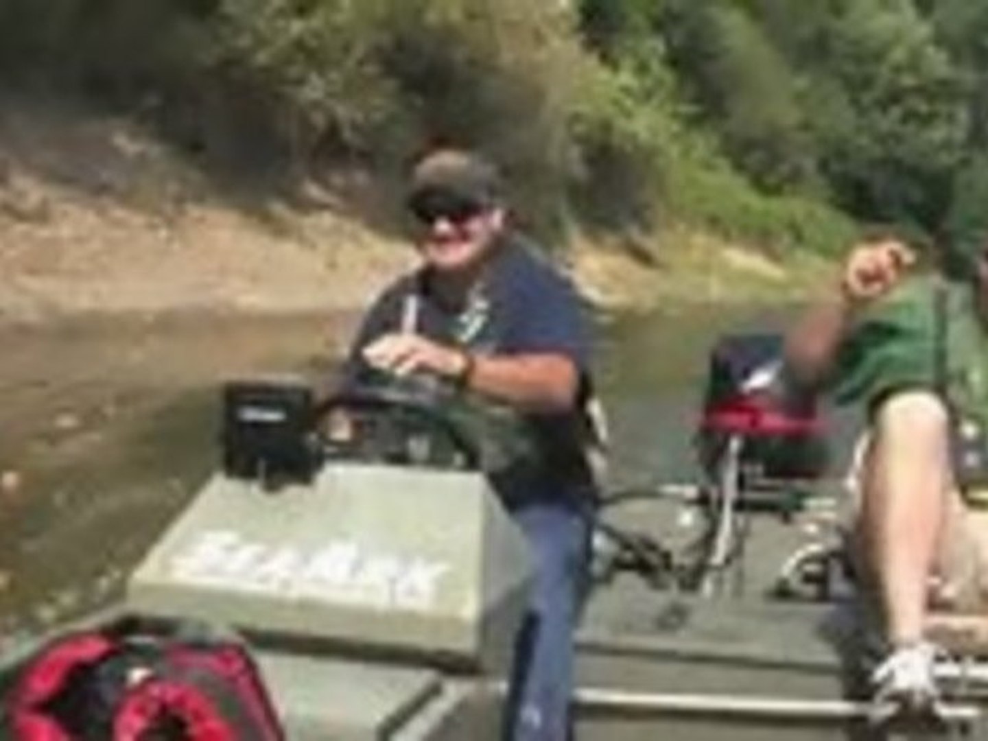 ⁣Easy Fishing