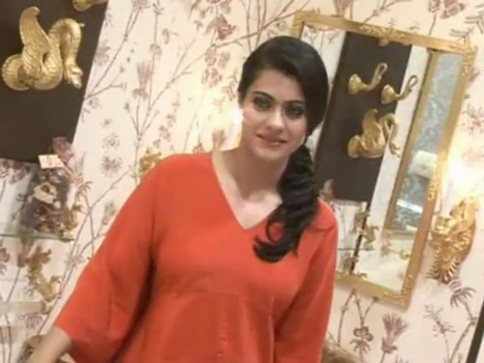 Gorgeous Kajol Launches A Sanitary Store In Mumbai - Bollywood Babes
