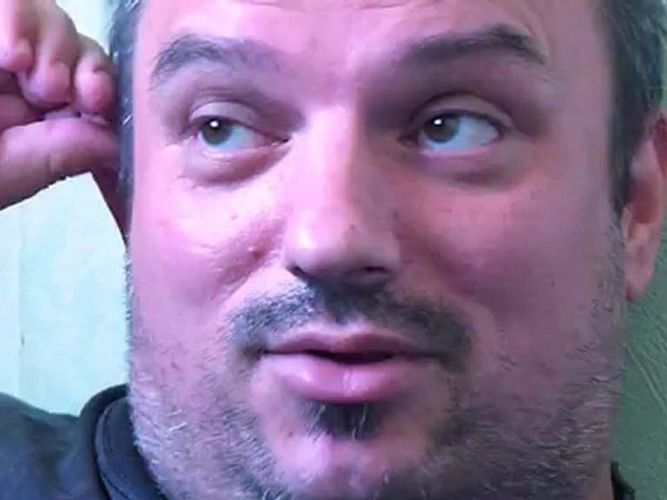 SOUS LES PROJECTEURS version courte