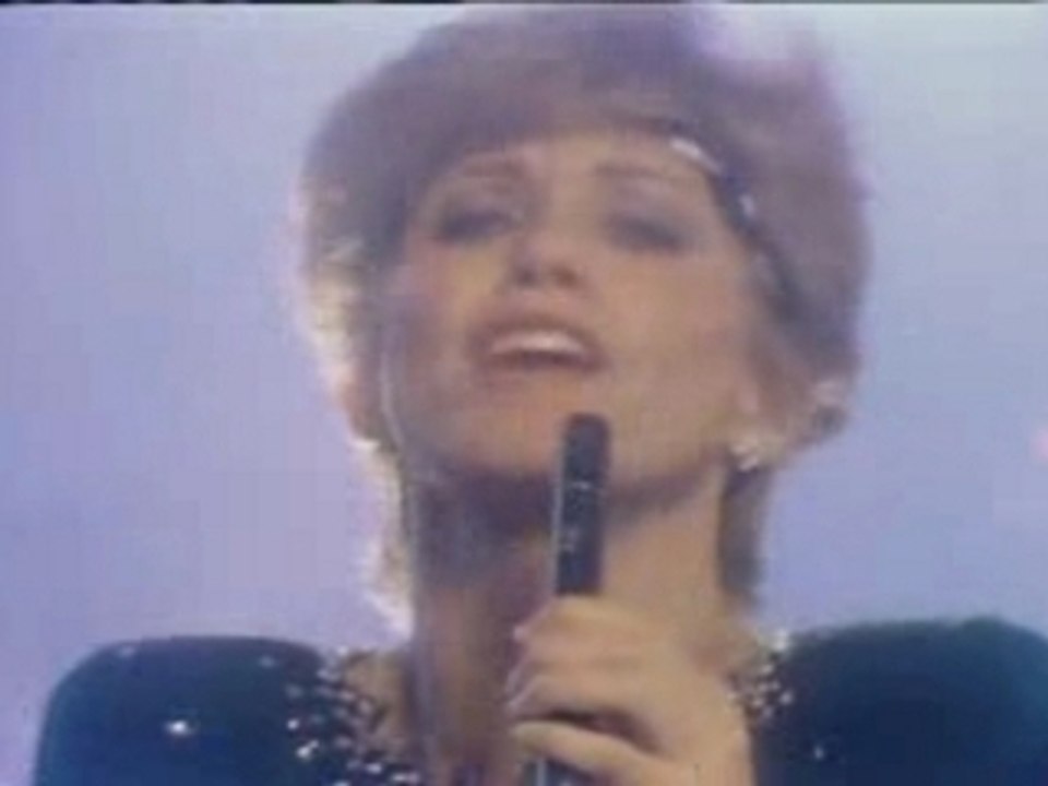 Olivia Newton John - A little more... 02