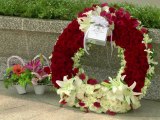 William e Kate lembram soldados mortos na guerra