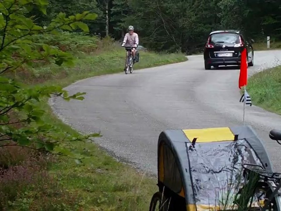 Pierre traversée du Cranou