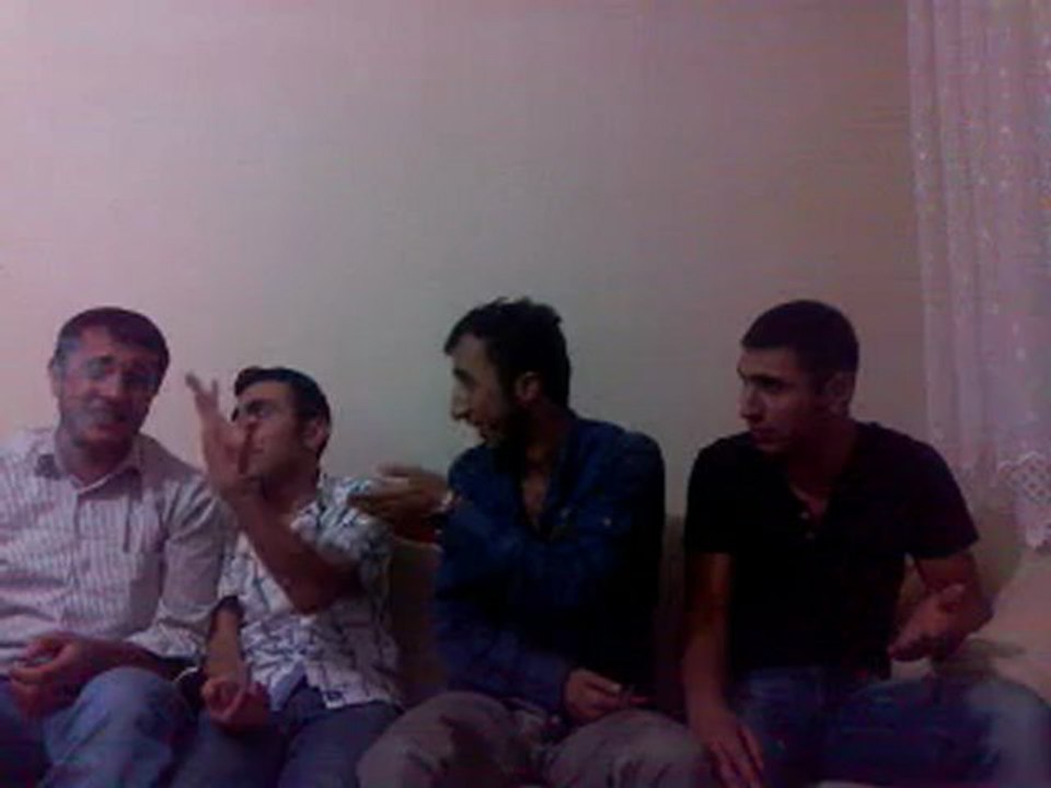 Tavanlıların Rekor Kıran Videosu İZLEMEYE DEGER KOMEDİ TATVANLILARIN REKOR KIRAN VİDEOSU REKOR KIRAN VİDEO REKOR KIRAN TATVANLILAR