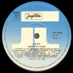 GLEDAM KROZ PROZOR - ZANA (1982)