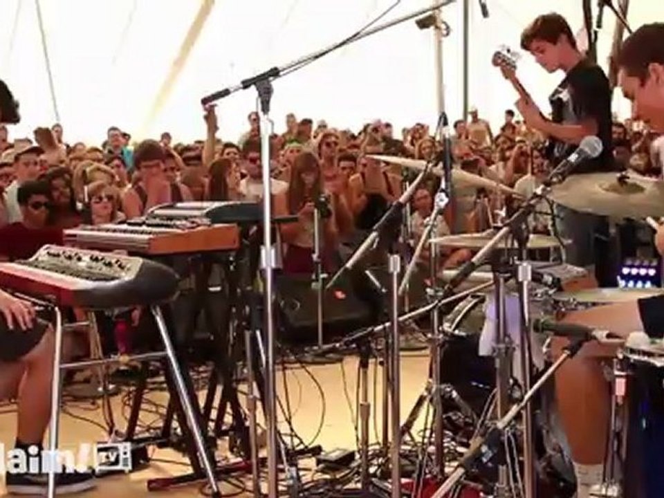 badbadnotgood Flashing Lights (LIVE at Hillside) video Dailymotion