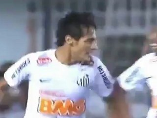 Après son triplé avec le Brésil, Neymar plante encore!