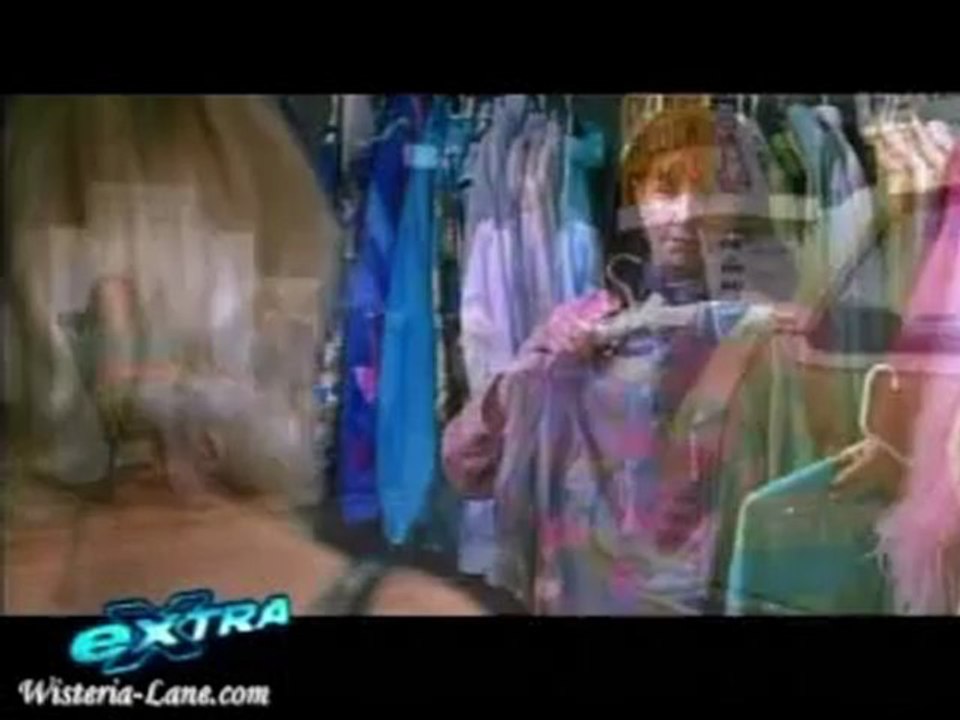 FelicityExtra11302005