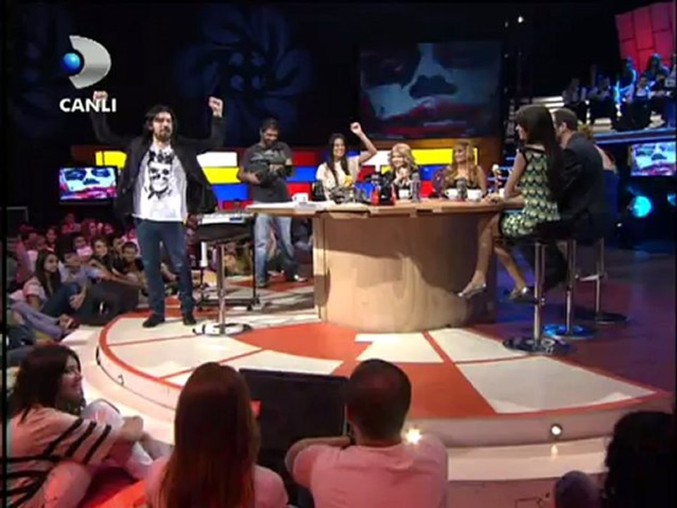 Disko Kralı - Tuvalet ve Gecelik Muhabbeti