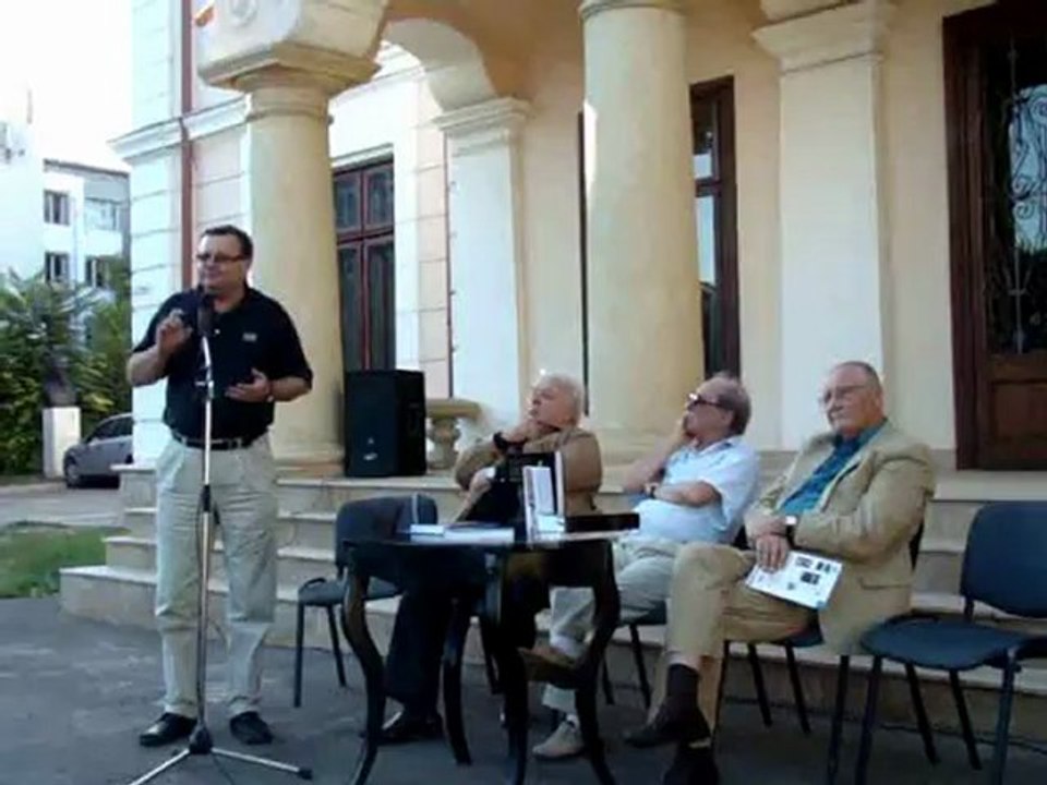 Lansarea volumului „Cartea Premiilor Oscar” -de Anca – Maria RUSU şi Ştefan OPREA Prezintă: Florin CÂNTEC 13 septembrie 2012