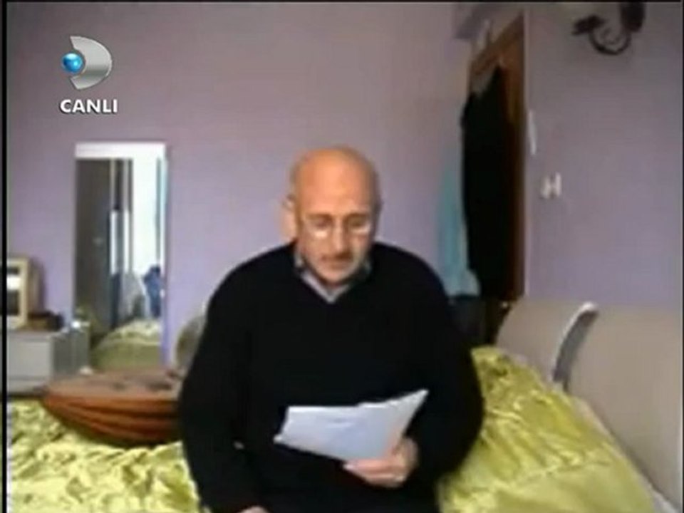 Disko Kralı - Bu Kafa Ne Kafası - Şiir