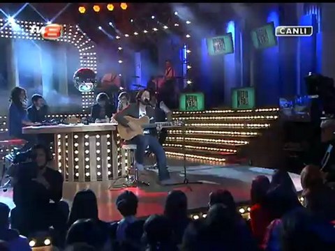 Medya Kralı Canlı Performans - Fettah Can - Ara Ara