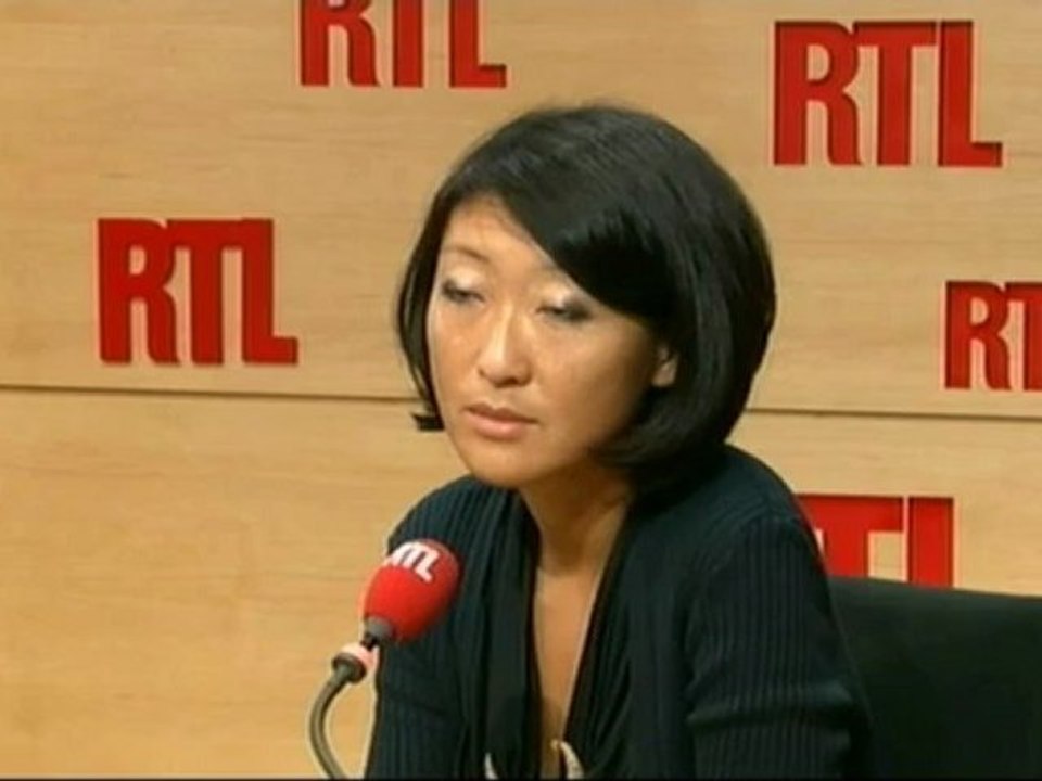 Fleur Pellerin, ministre déléguée aux PME, à l'Innovation et à l'Économie numérique : "Les 5.000 embauches à La Poste permettront aux salariés de souffler"
