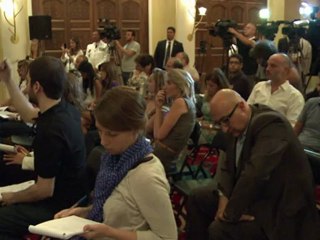 Le Drian: pas de livraison d'armes à l'opposition syrienne