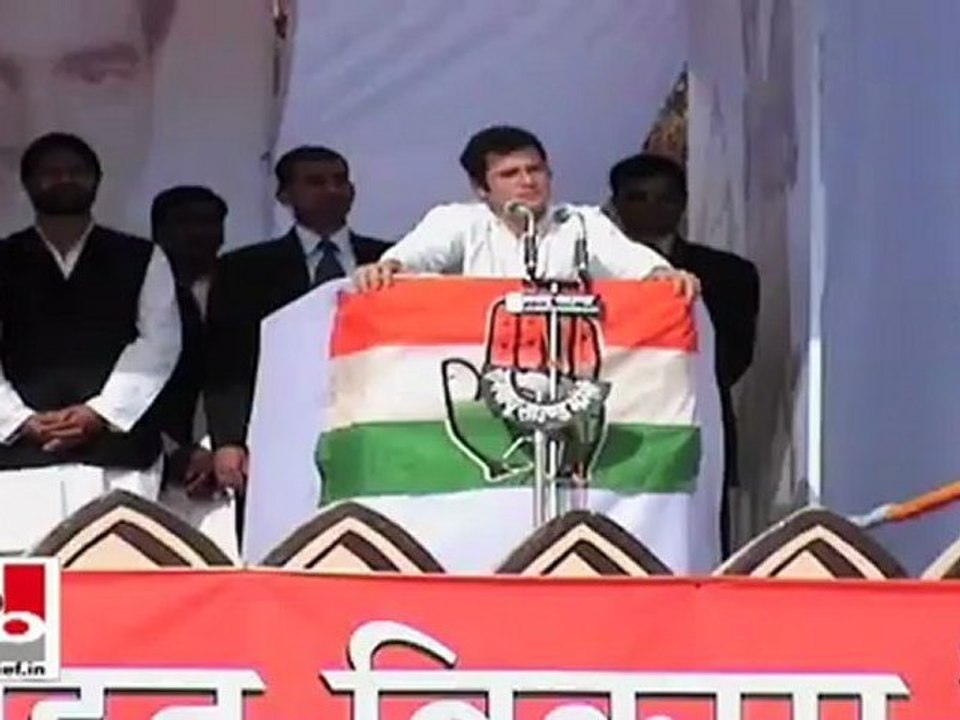 Rahul Gandhi in Bundelkhand recalls Rajiv Gandhi